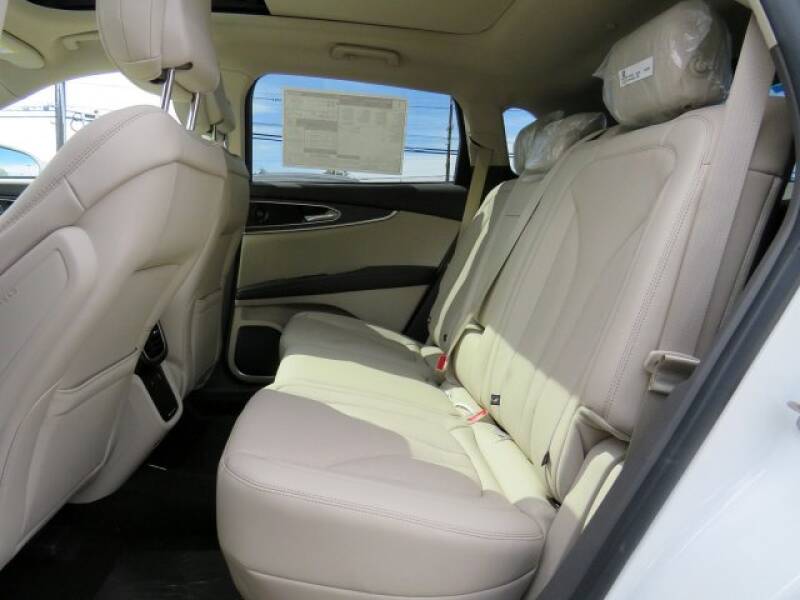 2020 Lincoln Nautilus Reserve (image 8)
