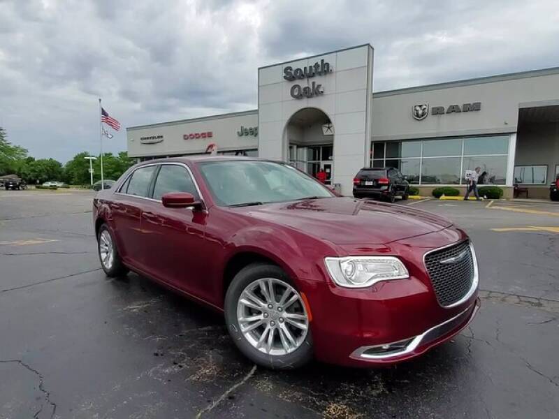 2020 Chrysler 300 Touring