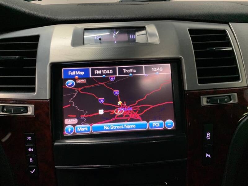 2013 Cadillac Escalade Luxury (image 39)