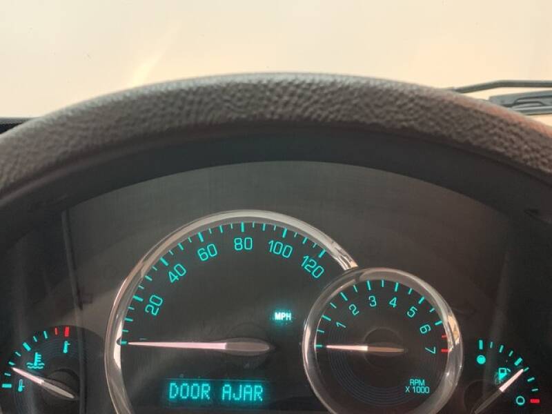 2006 Chevrolet HHR LS (image 29)