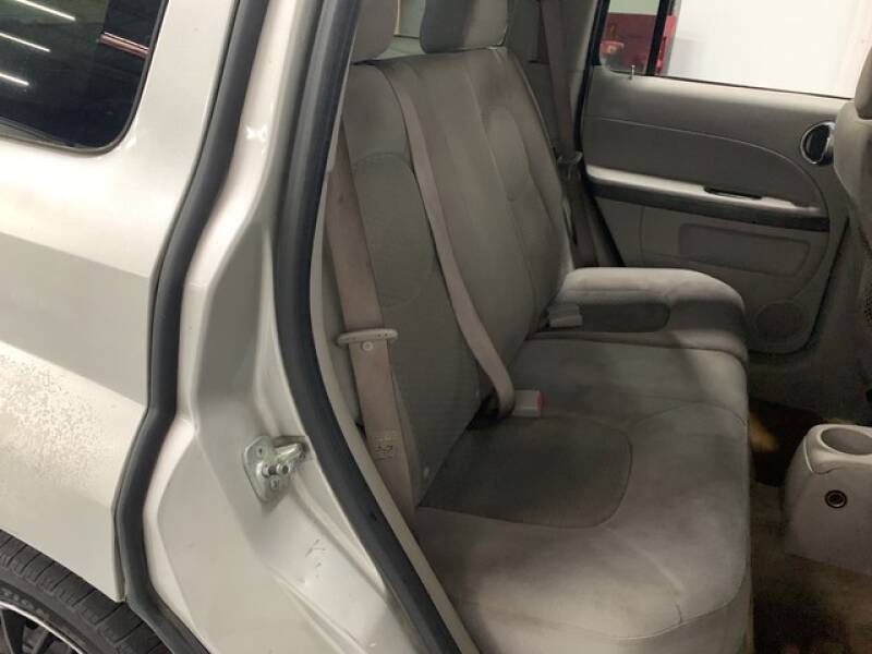 2006 Chevrolet HHR LS (image 18)