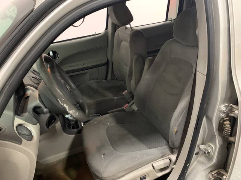 2006 Chevrolet HHR LS (image 10)