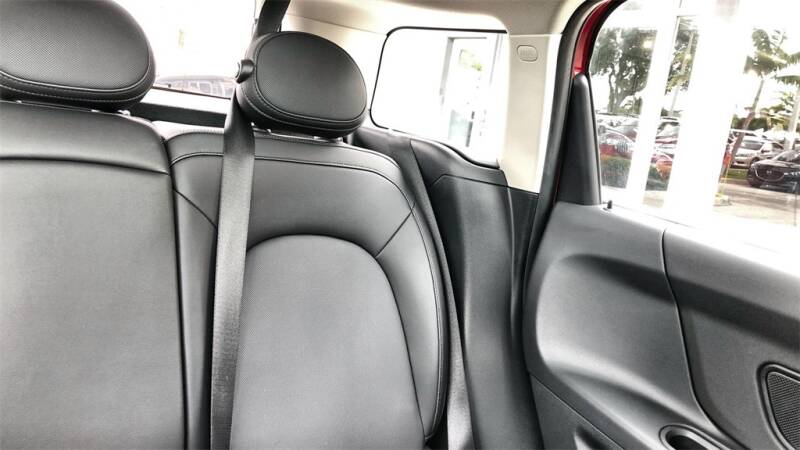 2019 MINI Countryman Cooper (image 20)