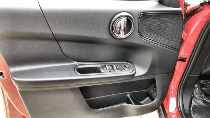 2019 MINI Countryman Cooper (image 29)