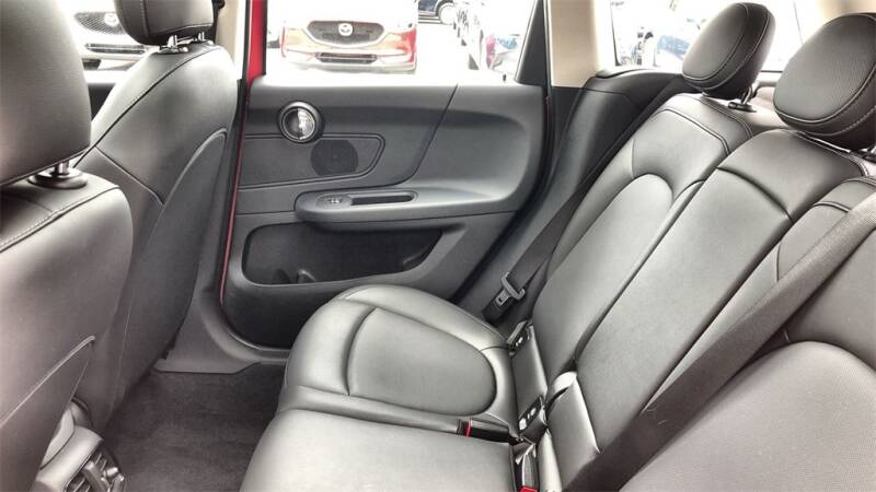 2019 MINI Countryman Cooper (image 28)