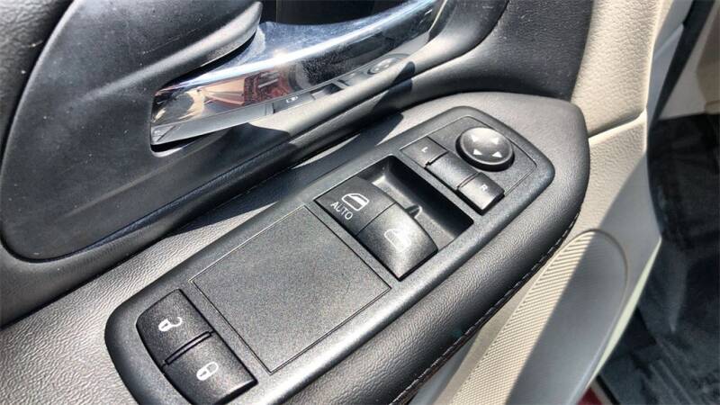 2014 Dodge Grand Caravan (image 30)