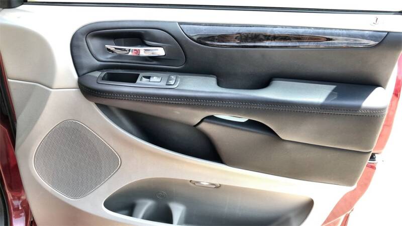 2014 Dodge Grand Caravan (image 33)