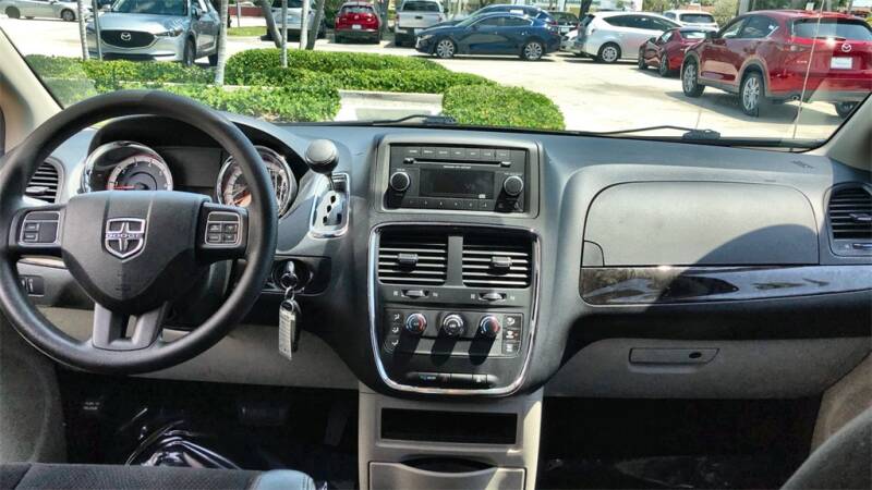 2014 Dodge Grand Caravan (image 15)