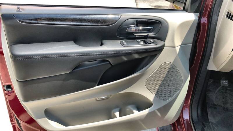 2014 Dodge Grand Caravan (image 29)