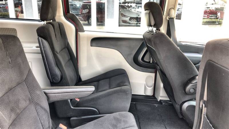 2014 Dodge Grand Caravan (image 28)