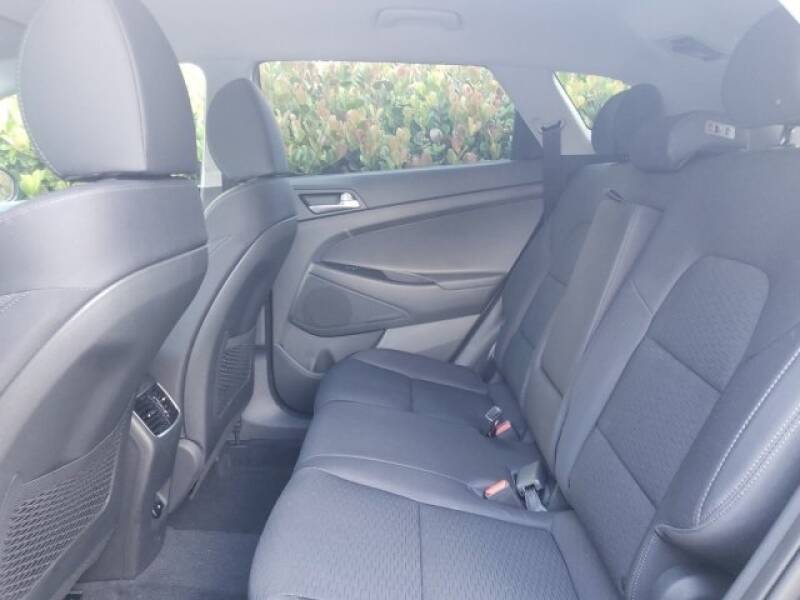 2020 Hyundai Tucson SEL (image 6)