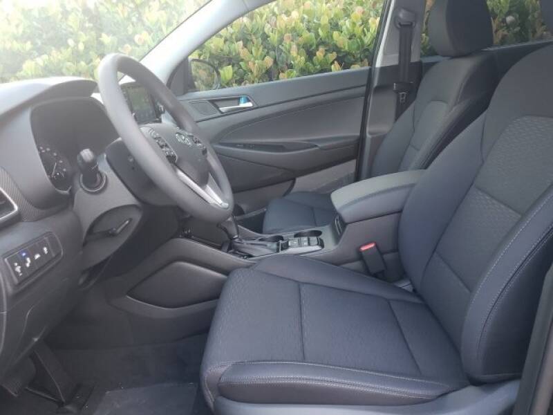 2020 Hyundai Tucson SEL (image 8)