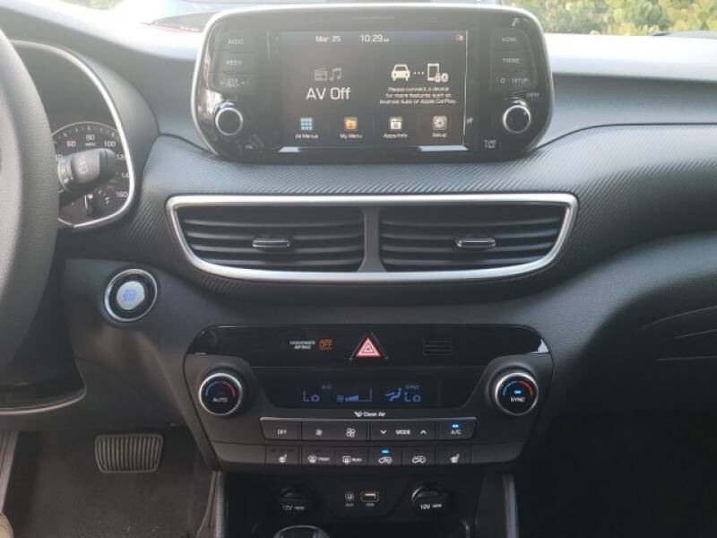 2020 Hyundai Tucson SEL (image 10)