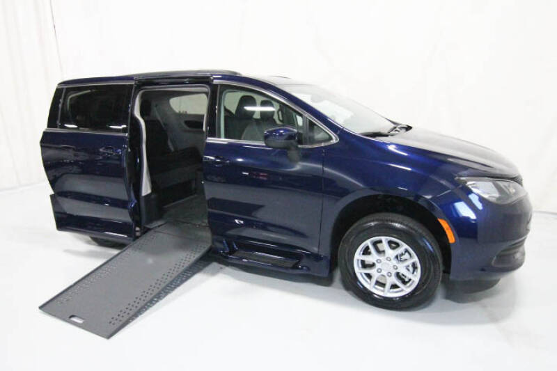 2020 Chrysler Voyager LXi