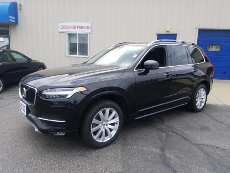 2017 Volvo XC90 T6 Momentum