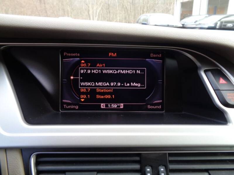2011 Audi A4 2.0T quattro Premium Plus (image 21)