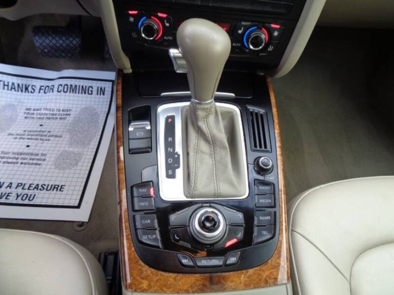 2011 Audi A4 2.0T quattro Premium Plus (image 25)