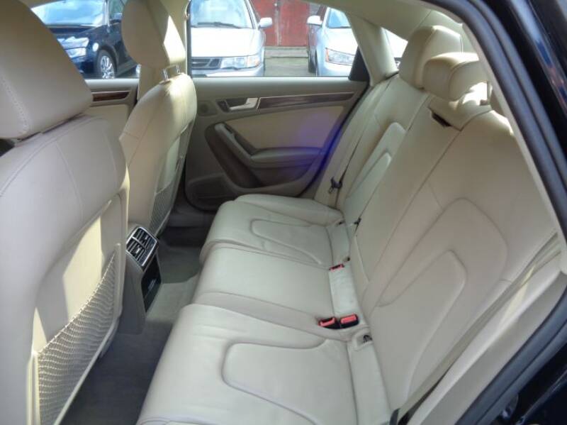2011 Audi A4 2.0T quattro Premium Plus (image 29)