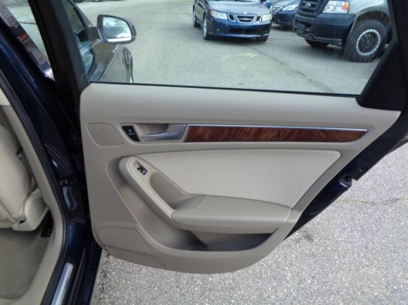 2011 Audi A4 2.0T quattro Premium Plus (image 14)