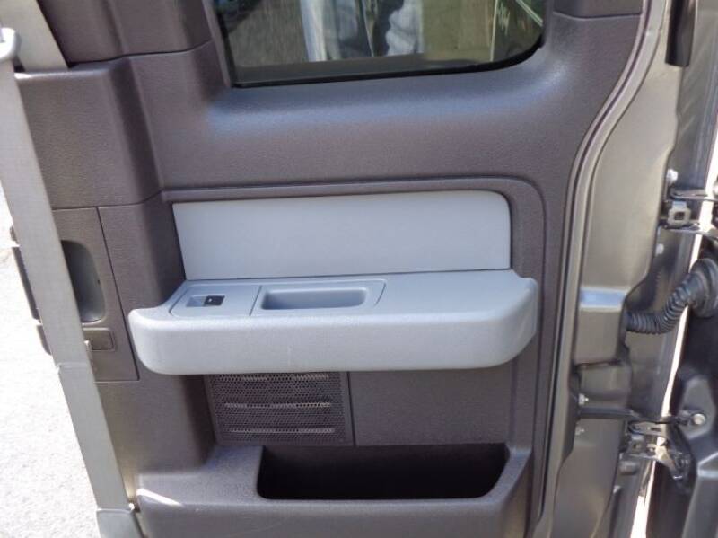 2011 Ford F-150 XLT (image 14)