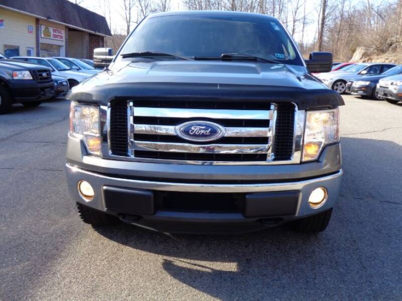 2011 Ford F-150 XLT (image 2)