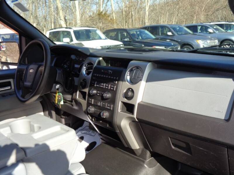 2011 Ford F-150 XLT (image 13)