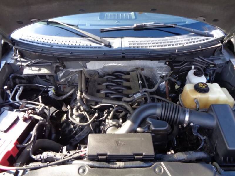 2011 Ford F-150 XLT (image 31)
