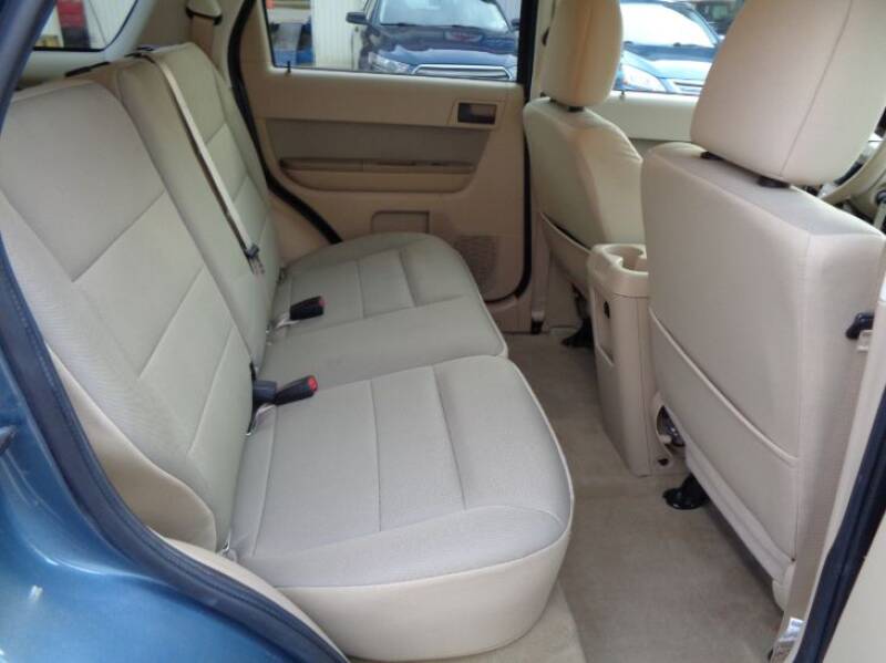 2011 Ford Escape XLT (image 12)