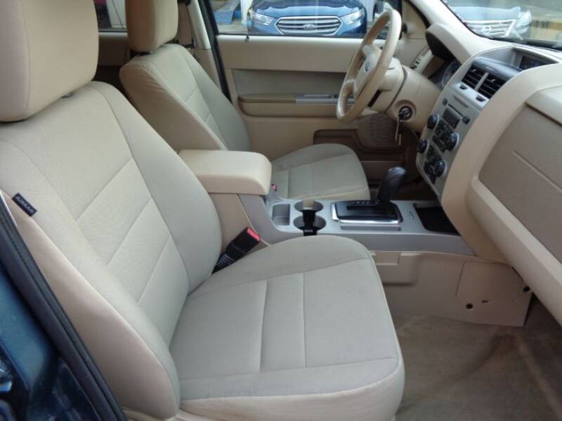2011 Ford Escape XLT (image 15)