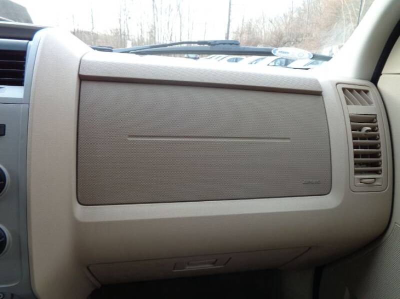 2011 Ford Escape XLT (image 26)