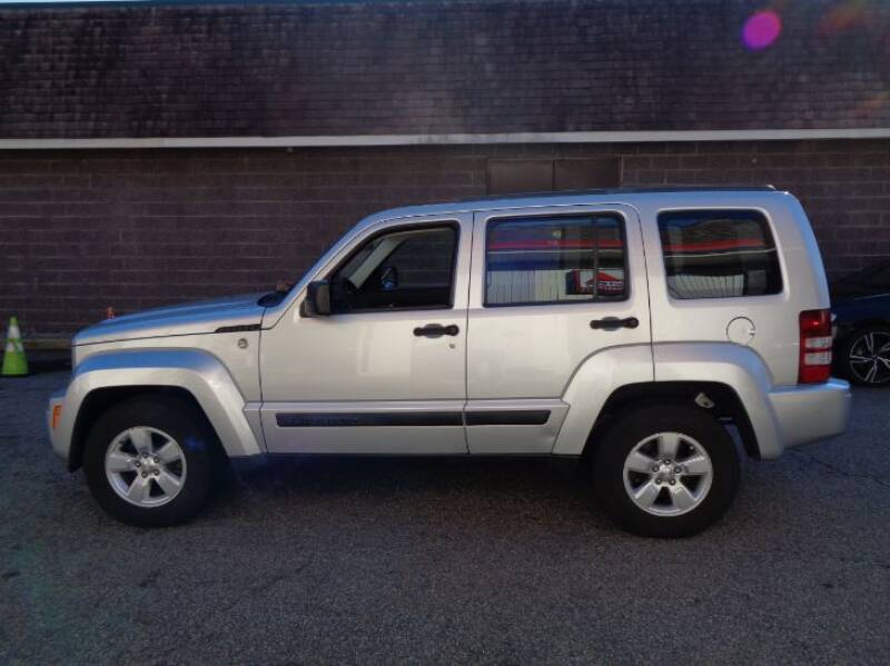 2012 Jeep Liberty Sport (image 8)