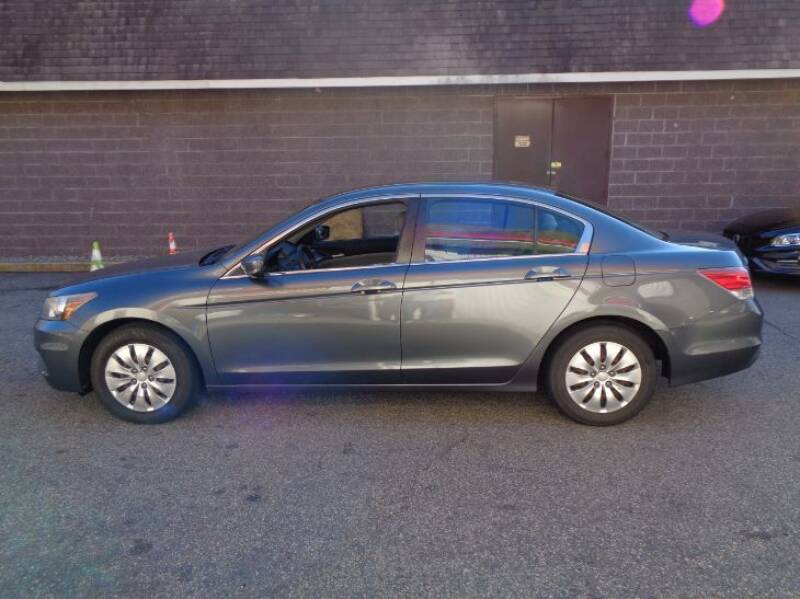 2011 Honda Accord LX (image 8)