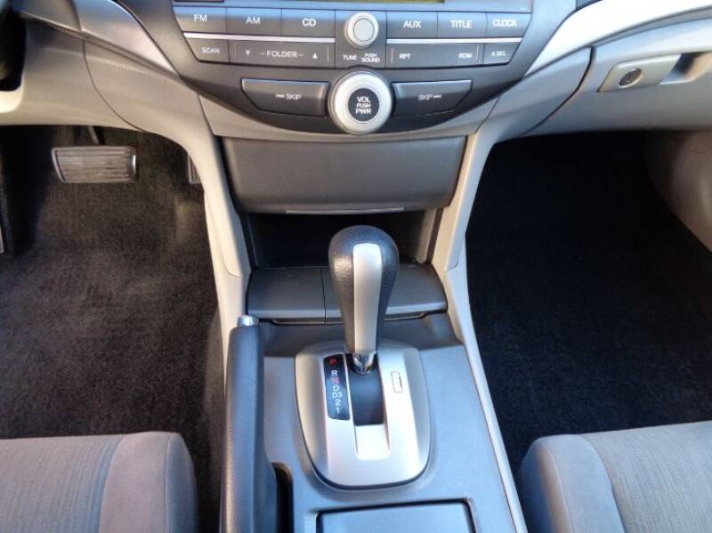 2011 Honda Accord LX (image 22)