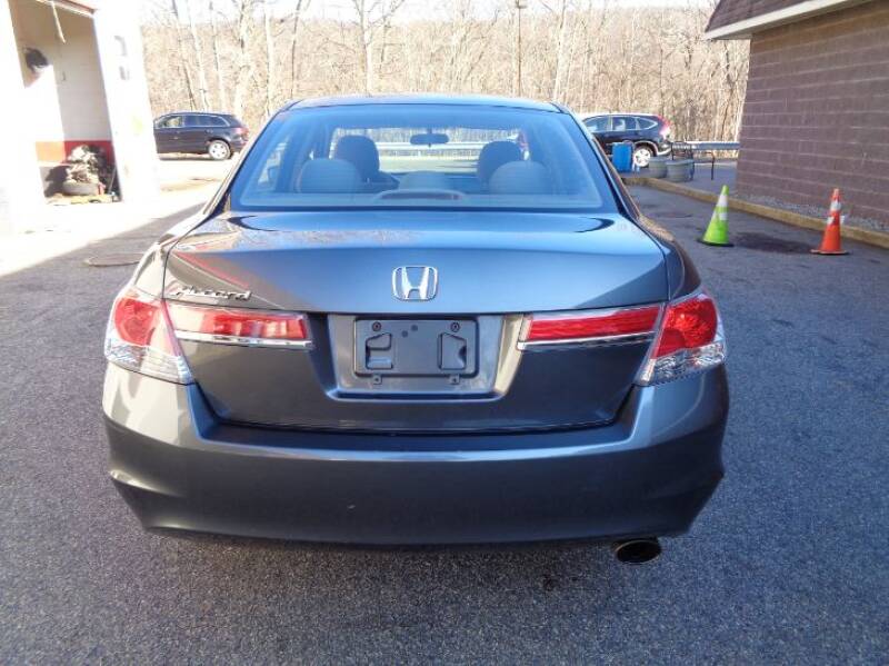 2011 Honda Accord LX (image 6)