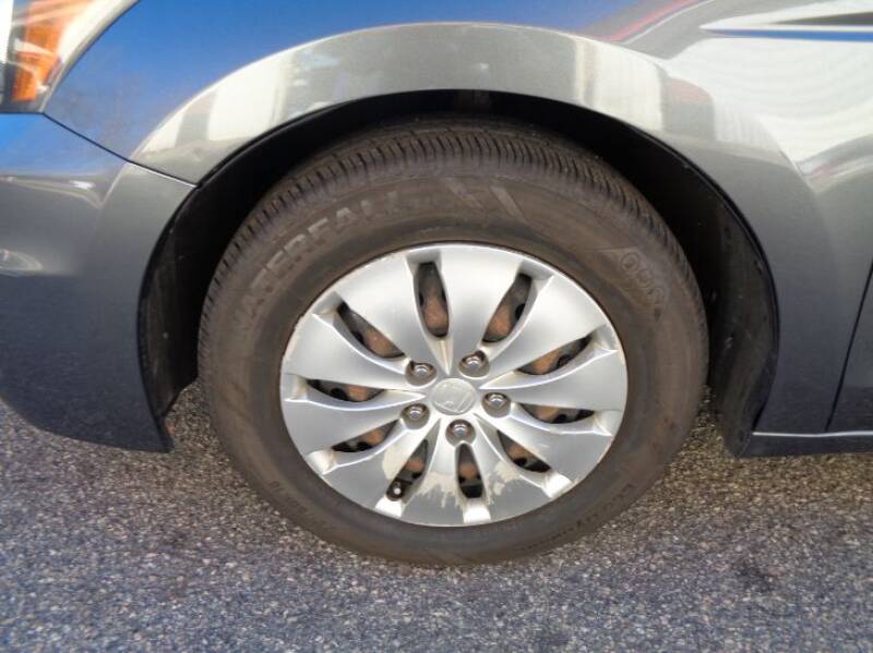 2011 Honda Accord LX (image 31)