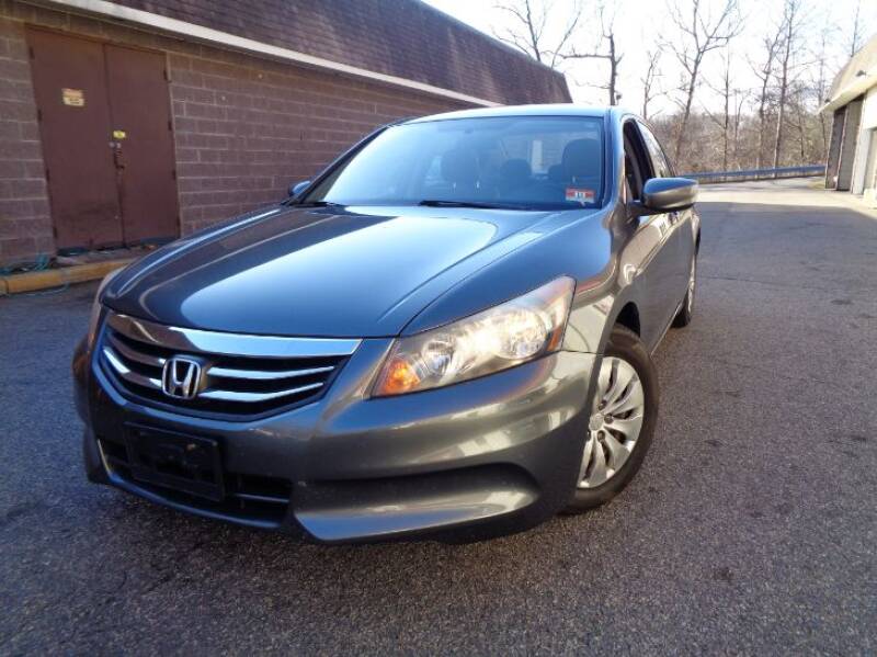 2011 Honda Accord LX (image 1)