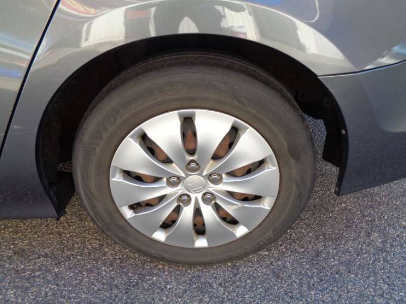 2011 Honda Accord LX (image 34)
