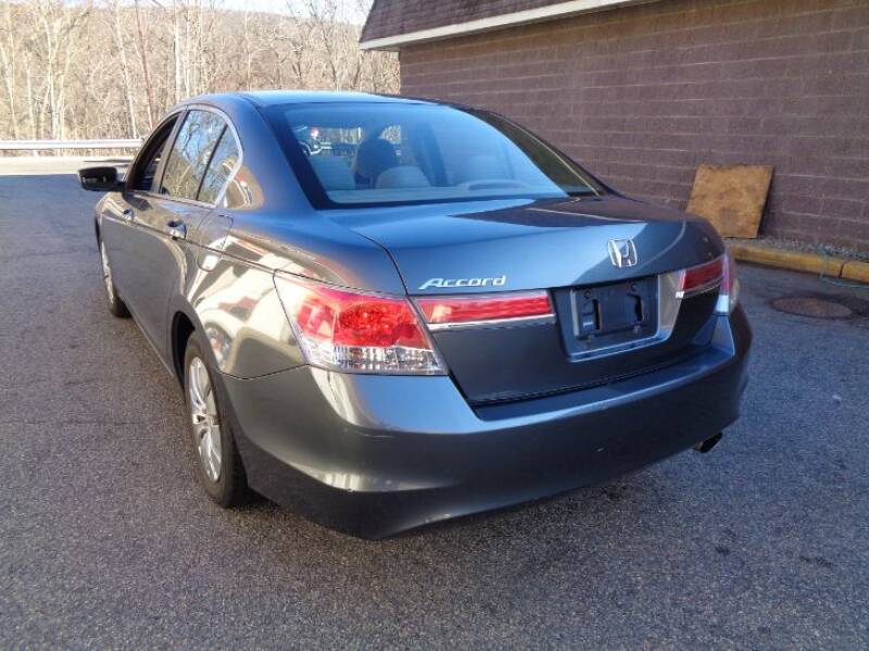 2011 Honda Accord LX (image 7)