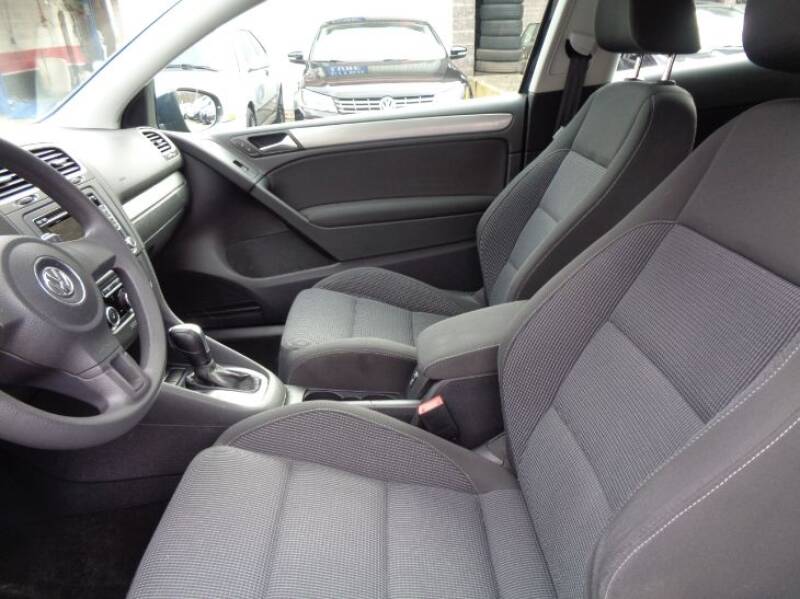 2012 Volkswagen Golf (image 20)