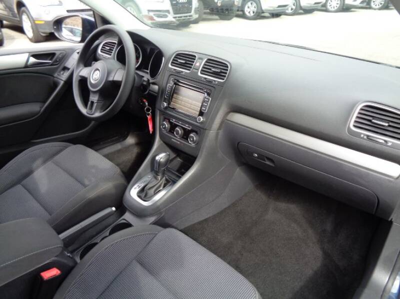 2012 Volkswagen Golf (image 13)