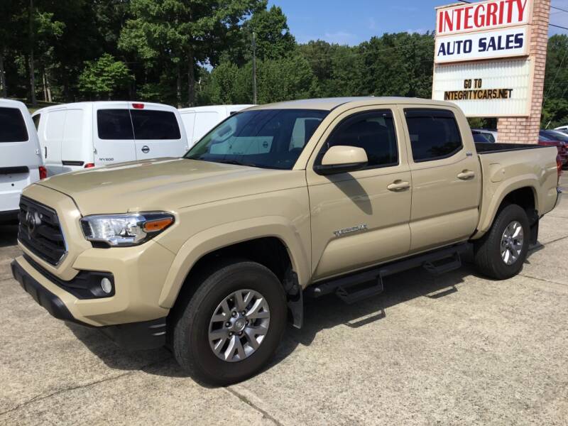 2018 Toyota Tacoma SR5 V6