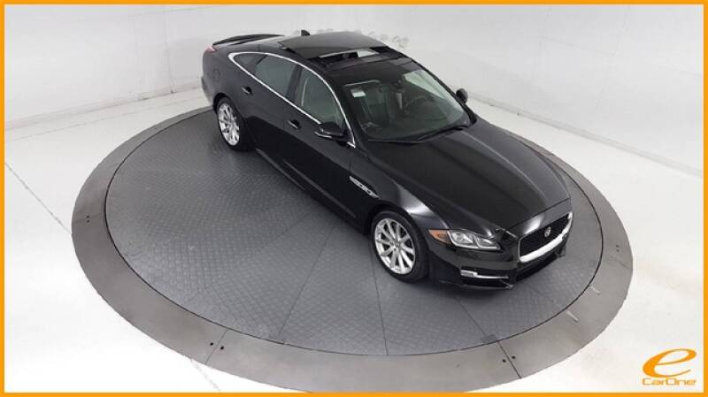 2016 Jaguar XJ R-Sport (image 68)