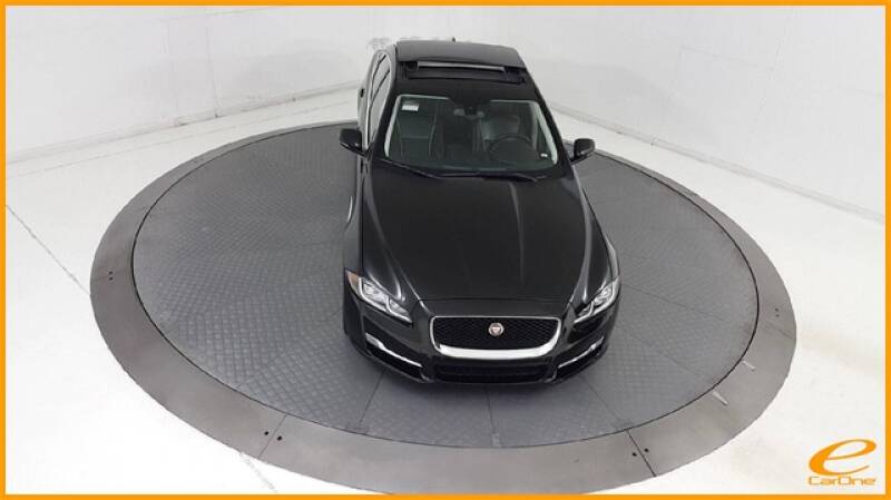 2016 Jaguar XJ R-Sport (image 69)