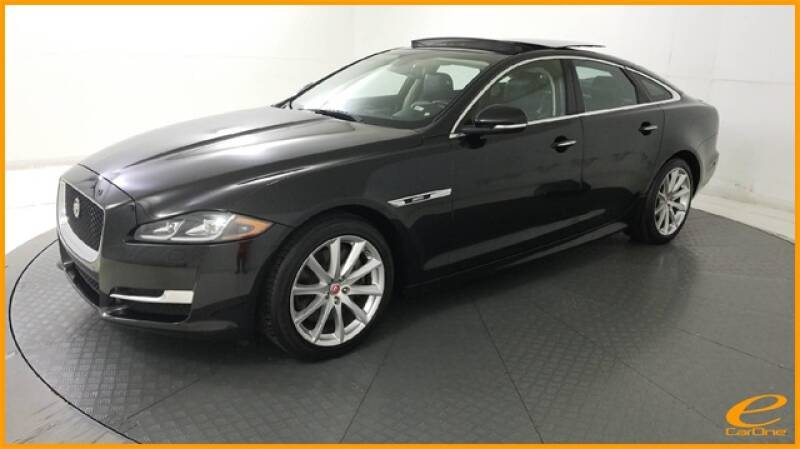2016 Jaguar XJ R-Sport (image 3)