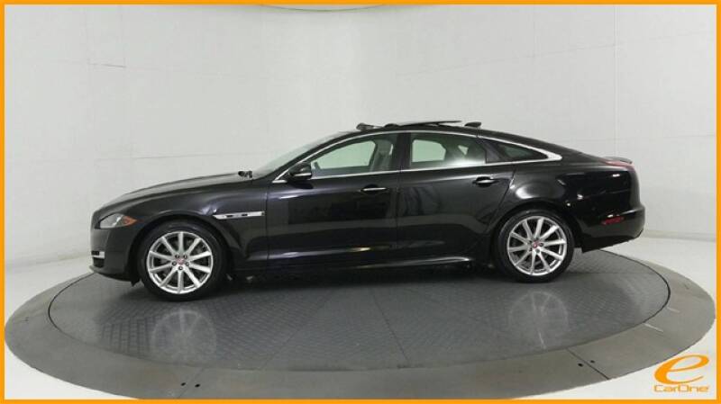 2016 Jaguar XJ R-Sport (image 84)