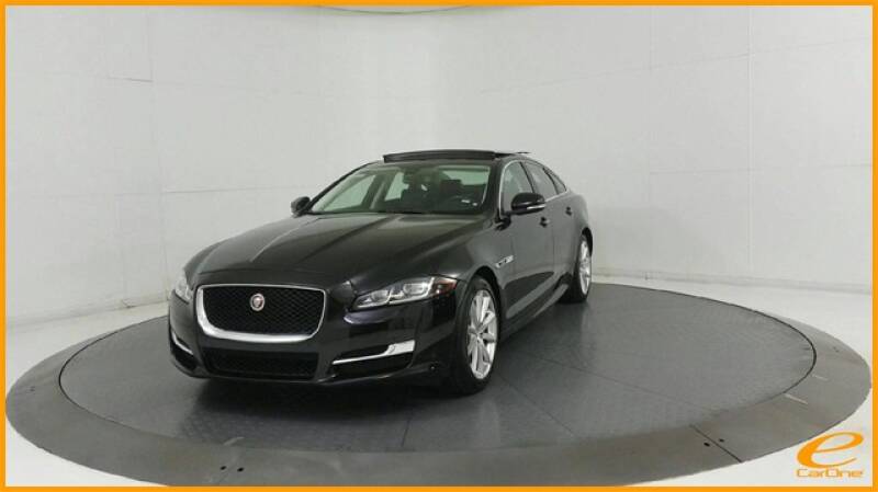2016 Jaguar XJ R-Sport (image 82)