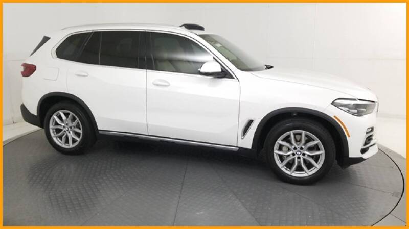 2019 BMW X5 xDrive40i (image 1)