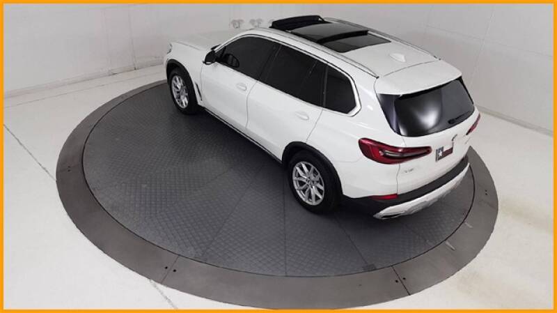2019 BMW X5 xDrive40i (image 76)