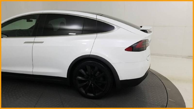 2018 Tesla Model X 100D (image 10)