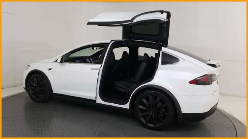 2018 Tesla Model X 100D (image 48)